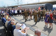 «Эшелон Победы» сделал остановку на вокзале Ярославль-Главный: фоторепортаж