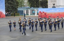 В Ярославле празднуют День Победы: фоторепортаж