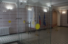 Парадный вход - только для чиновников: мэрия Ярославля открыла «слепцовские ворота»