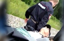 Вынесли на носилках: в Ярославской области полицейские спасли грибника