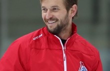 Бывший защитник «Эдмонтона» и СКА будет переводчиком у главного тренера ярославского «Локомотива»
