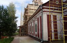 В Переславле в храме 19 века вставили пластиковые окна: к делу хотели подключить полицию 