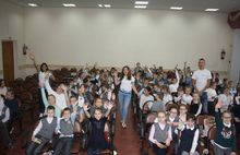 Сотрудники ПАО «ТНС энерго Ярославль» провели уроки энергосбережения для школьников