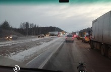 В Ярославской области начался вечер жестянщика: в ДТП есть пострадавшие