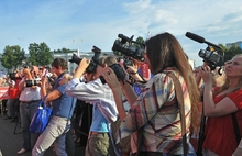 Защитить мэра Ярославля пришло несколько тысяч человек. Фоторепортаж