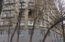В Рыбинске из-за пожара жилец выпрыгнул из окна третьего этажа: видео