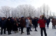 «Долой свиту и короля»: в Ярославле митинговали за отставку мэра Владимира Волкова