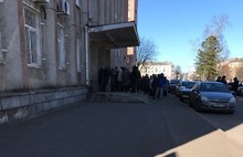 В Ярославской области из-за коронавируса образовались очереди возле собесов