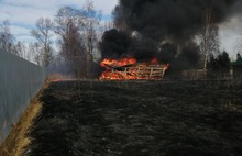 «Поджег нашу деревню»: под Ярославлем жители не могут найти управу на соседа