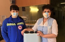 «Вы герой»: ярославские медики поблагодарили швею, сделавшую им маски
