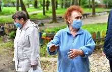 Мэр Ярославля просит горожан не ремонтировать ямы кирпичами