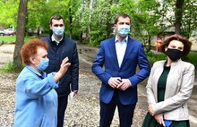 Мэр Ярославля просит горожан не ремонтировать ямы кирпичами