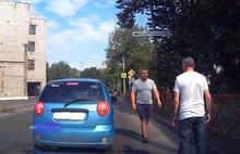 «У меня стаж 35 лет»: в Ярославле случились очередные дорожные разборки