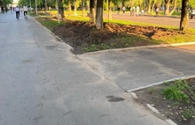 В Ярославле газоны «благоустроенного» парка разворотили колесами   