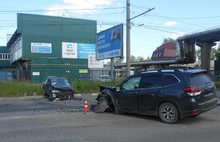 В Ярославле на проспекте Октября произошли два ДТП: двое мужчин в больнице