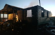 Под Ярославлем сгорел дом многодетной семьи: погиб ребенок, женщина – в реанимации