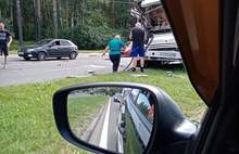 В Ярославле «маршрутка» врезалась в грузовик: пострадали три человека