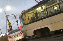 В Ярославле трамвай столкнулся с «Тойотой»
