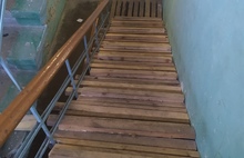 В Ярославле в жилом доме обрушилась лестница