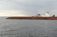 В крушении баржи на Рыбинском море погибло два человека