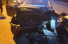 В Ярославле в результате ДТП и пожара погибли водитель и пассажирка мотоцикла
