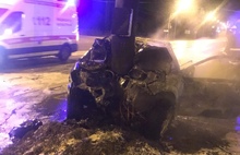 Врезался в столб и загорелся: на въезде в Ярославль произошло ДТП