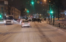 В Ярославле в ДТП маршрутки и внедорожника пострадали три человека