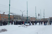 В Ярославле силовики окружили еще одну площадь