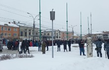 В Ярославле силовики окружили еще одну площадь