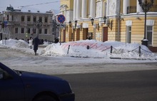 Даже Навальный не помог убрать сугроб в Ярославле 