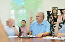 Избирательная комиссия Ярославской области зарегистрировала сегодня еще десять партий – участников выборов в областную Думу. Фоторепортаж