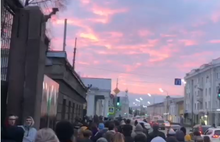 Колонна протестующих покидает место митинга в Ярославле