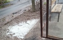 В Ярославле вандалы разнесли остановку общественного транспорта