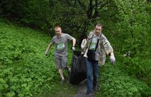 В День Волги Сбербанк в Ярославле организовал волонтерскую акцию