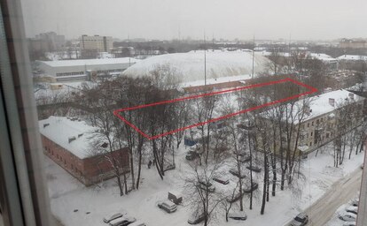 Застройщик 18-тиэтажки не пришел к рассерженным жителям Пятерки