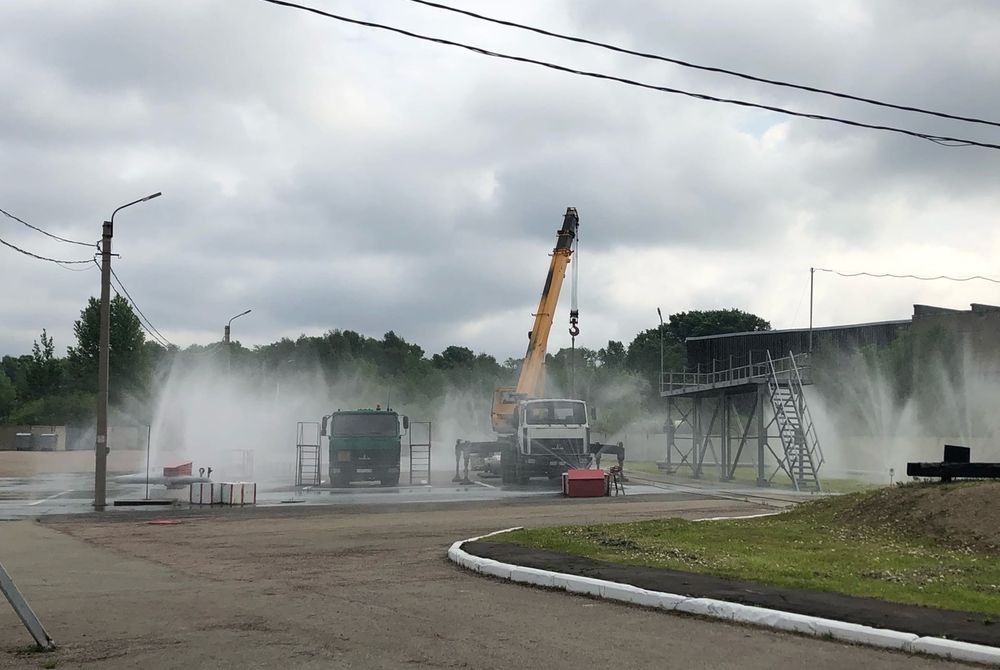 Учения на водоканале. Утечка хлора из контейнера. Ярославский Водоканал. Машины водоканала Ярославль. Водоканал ярославль телефон