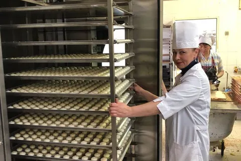 Ярославский комбинат социального питания запустил новую линию по производству печенья