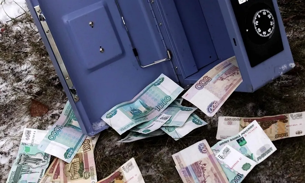 Ярославец украл из офиса строительной фирмы сейф с 5 миллионами