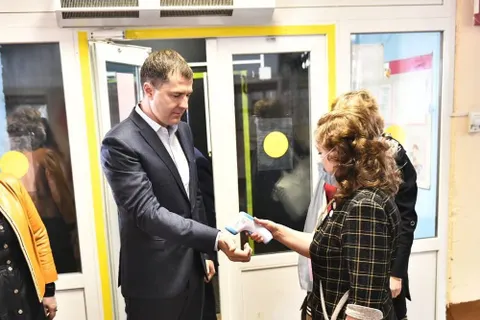 Мэр Ярославля сообщил, что школу в Красноперекопском районе охраняют вахтеры