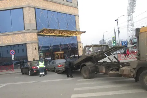 В Ярославле ограничивают места парковок автомобилей
