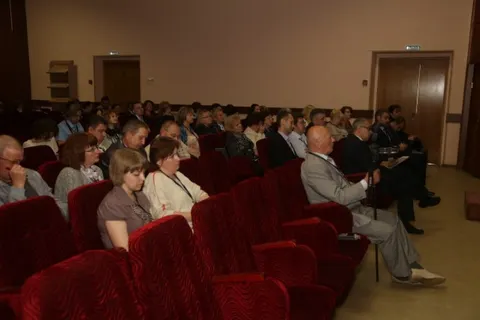 Сергей Ястребов открыл XII Губернаторский форум СМИ