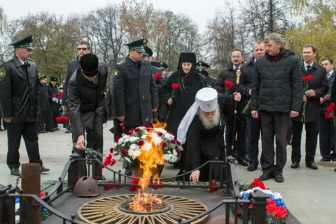 Ярославскому УФССП первому среди территориальных управлений вручено знамя
