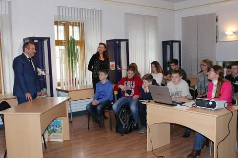 Депутаты муниципалитета Ярославля приняли участие в уроке дружбы