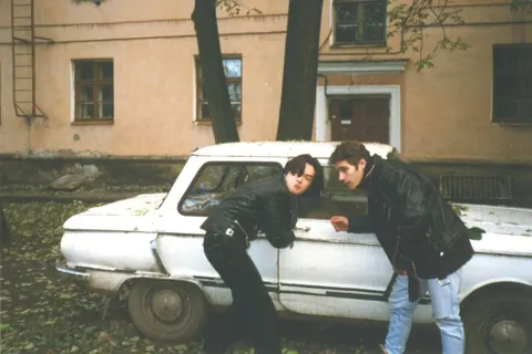 Какими были ярославцы в девяностых: фоторепортаж