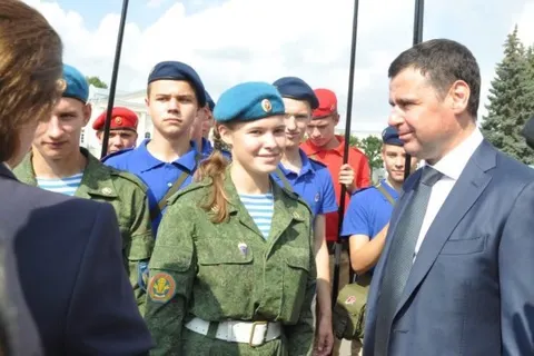 В Ярославле торжественно отметили День Государственного флага России