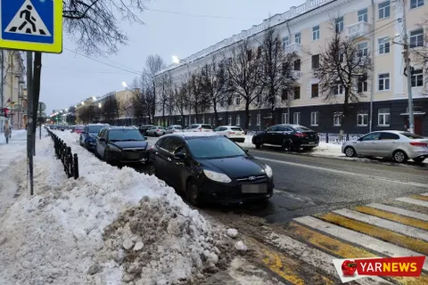 Ярославцы проигнорировали ограничение стоянки в центре города