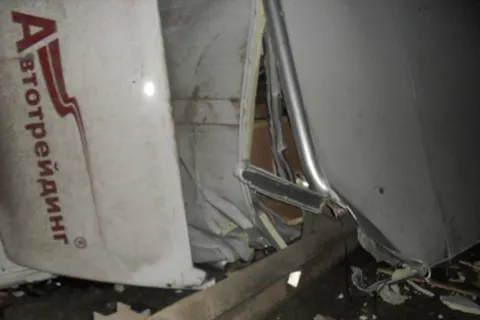 В Первомайском районе опрокинулась фура