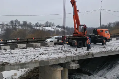 На дороге Ярославль-Рыбинск разбирают мост