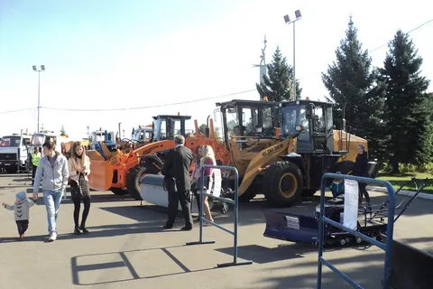 В Рыбинске прошел смотр дорожной техники