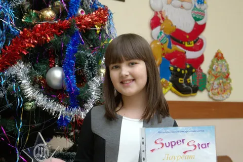 В Ярославле наградили лауреатов XII Всероссийского конкурса вокалистов SUPERSTAR. С фото
